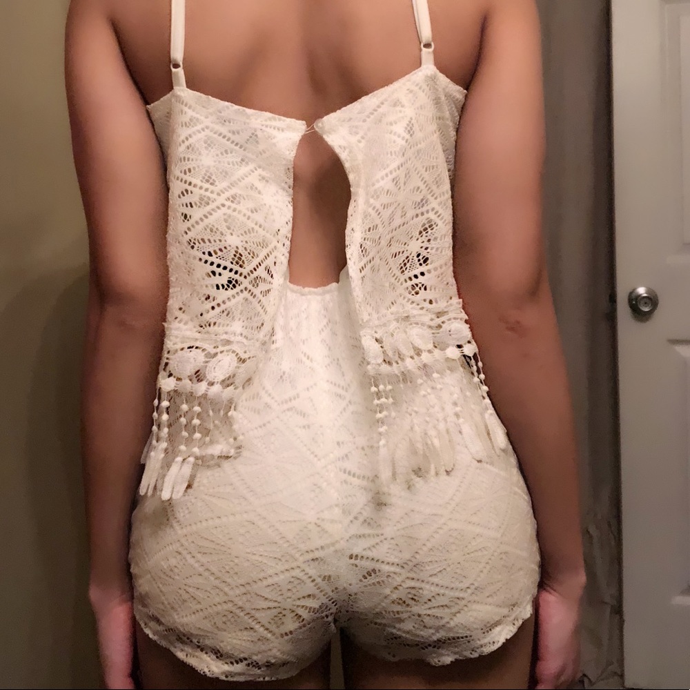 ROMPER 🌸 - Picture 2 of 2